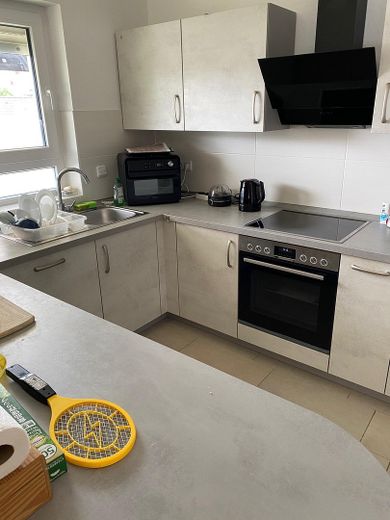 Moderne 4 Zimmer Whg. im 2. OG mit großem Balkon – Einbauküche