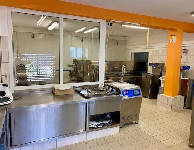 4‑Seiten‑Hof 8200 m², Teilfinanzierung mögl. Berlin-nah, für Pferde, Mehrgeneration, Gewerbe; Café – Beispiel Produktion Gebäude 3