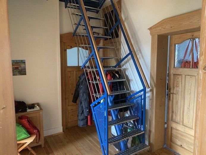 Helle Maisonettewohnung in Frankfurt am Main – Bornheim – Diele, hier gehts nach oben