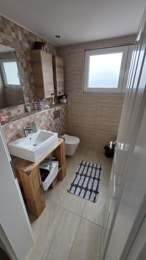 Einfamilienhaus mit Garten in ruhiger Wohnlage – Badezimmer