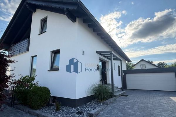 Bestlage Baunatal-Altenbauna-Stilvoll und aufwendig saniertes Einfamilienhaus