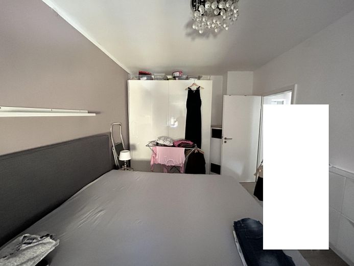 Großzügige 3-Zimmer-Wohnung mit Balkon – zentral in Lauingen – Schlafzimmer - Schrank