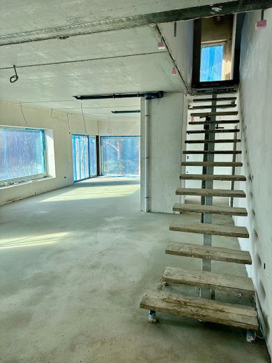 Provisionsfreies KFW55 Ausbauhaus: Architekten 2FH trifft auf 750m² Natur mit Gestaltungsmöglichkeit – EG - Treppe