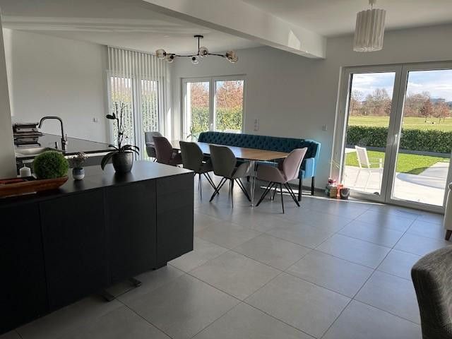 Stadtvilla mit Pool und Alpensicht, in einer ruhigen, attraktiven und Traumhaften Lage von Markdorf – Foto 4