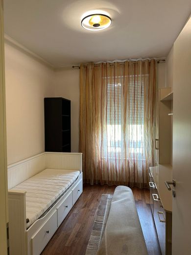 4 Zimmer Wohnung in einer Stadtvilla in Schmargendorf, Fußbodenheizung, Terrasse, 2 TG Stellplätze – Schlafzimmer 1