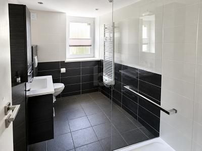 BEZUGSFREI MIT PATIO  &  NEUER EINBAUKÜCHE – 1785106156_15c35f0.jpg