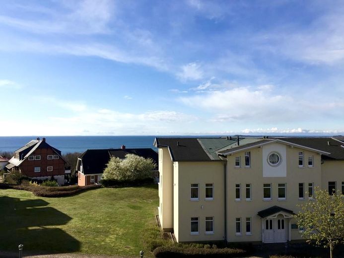 Beim Frühstückskaffee schon den Meerblick genießen – 3-Zimmer-Wohnung in allerbester Lage – Ausblick im Sommer 