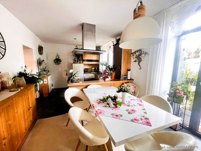 Charmante Erdgeschosswohnung mit Terrasse in energieeffizient saniertem Schulgebäude – VUB2235-1