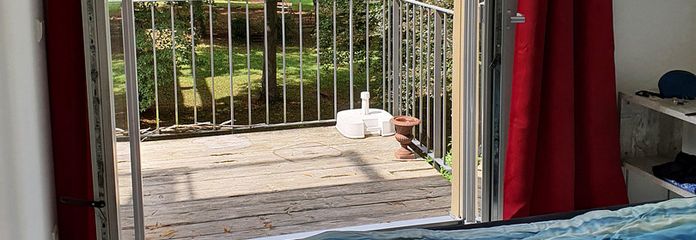 Schlafzimmer, Blick zum Park