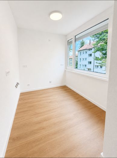Kernsanierte 3-Zimmer-Wohnung mit Balkon in Ditzingen – Foto 11