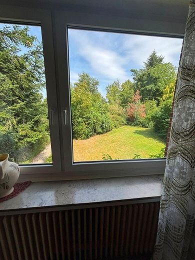 House with large plot in Wassenberg - plenty of potential for craftsmen – Blick aus dem Wohnzimmer