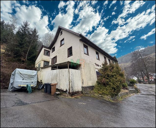 Wohn- und Geschäftshaus an der Schönmünz im Schwarzwald – Seitenansicht Haus 2