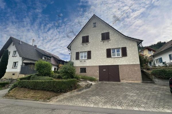 Progettate la vostra casa nel pittoresco Bermersbach