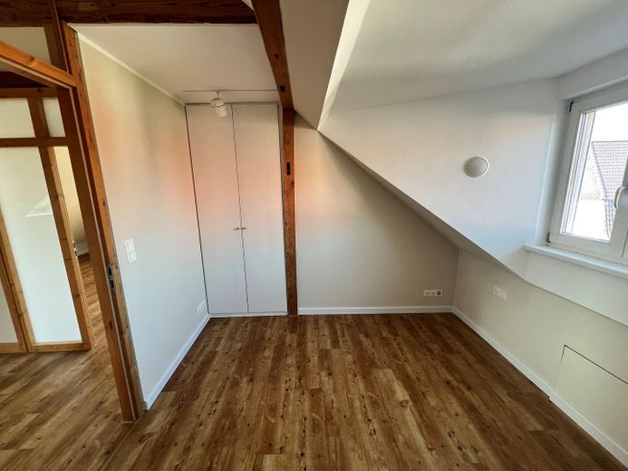 PROVISIONSFREI: Charmantes EFH in zentraler, ruhiger Anliegerstraße – Schlafzimmer / Kinderzimmer