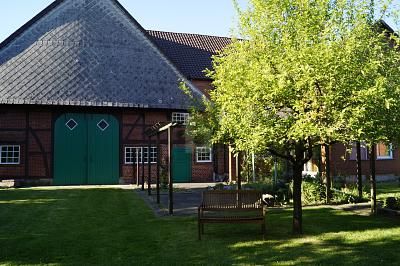 WOHNEN AUF GROßEM RESTHOF IM WESERBERGLAND – 1785867410_d6536f.jpg