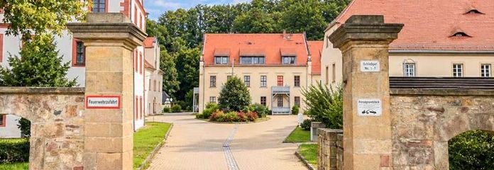 *Vermietete Denkmal-Kapitalanlage* - 2-Zi. Whg. mit EBK & Fußbodenheizung im Stiftsgut in Kreischa
