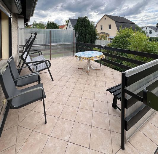 Einfamilienhaus in attraktiver Lage von Berlin-Hohenschönhausen – Terrasse