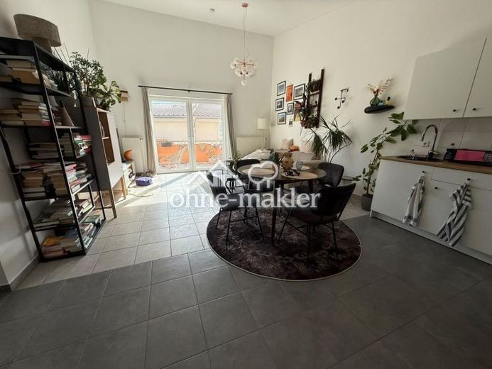 Schöne, sonnige 2-Zimmer-Dachgeschosswohnung – फोटो 1
