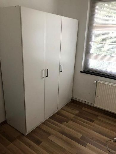 Möblierte komfortable 2,5 Zi. Wohnung EG “zentral und doch ruhig“ – 3te Zimmer