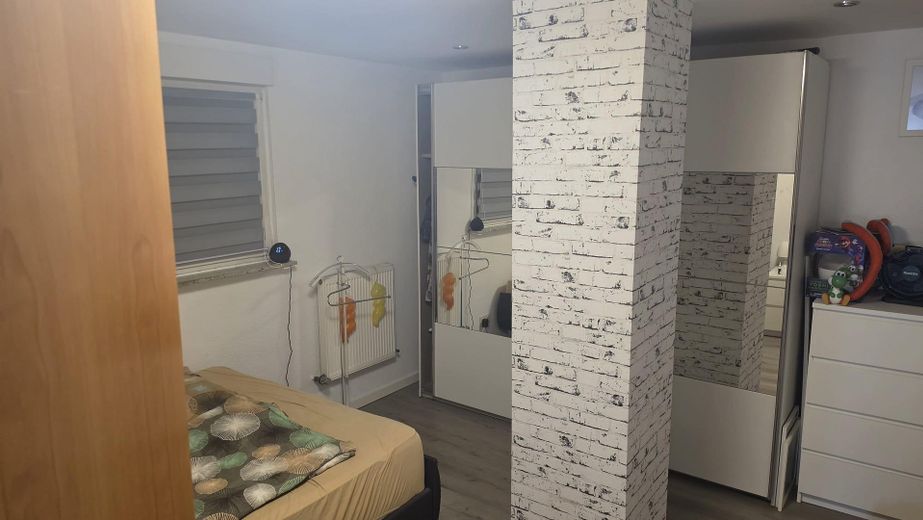 شقة سفلية - شقة مريحة من غرفتين بمدخل خاص ومساحة تخزين كافية – Schlafzimmer 2