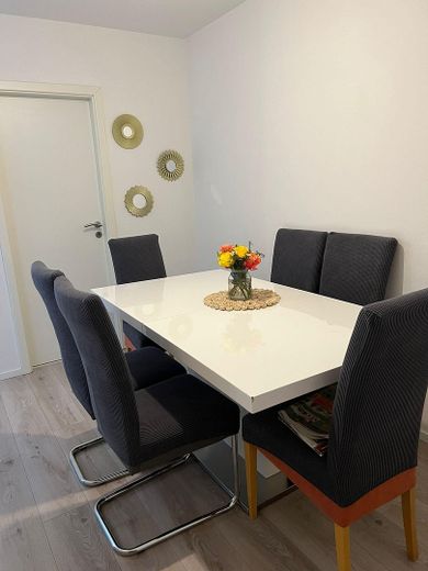 Tasteful 3-room apartment with upscale interior and balcony in Munich Perlach – Foto 3