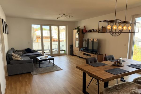 EUPORA® Immobilien: Schöne Wohnung mit Balkon in Kirchheimbolanden am Schloßgarten.