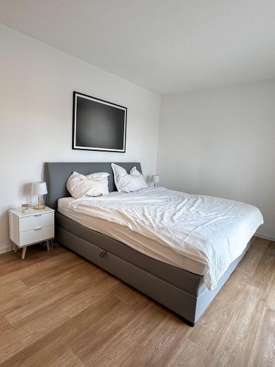 Exklusive 3-Zimmer-Wohnung in Fürth-Burgfarrnbach – hochwertige Küche, Balkon, Aufzug & TG – Schlafzimmer 3