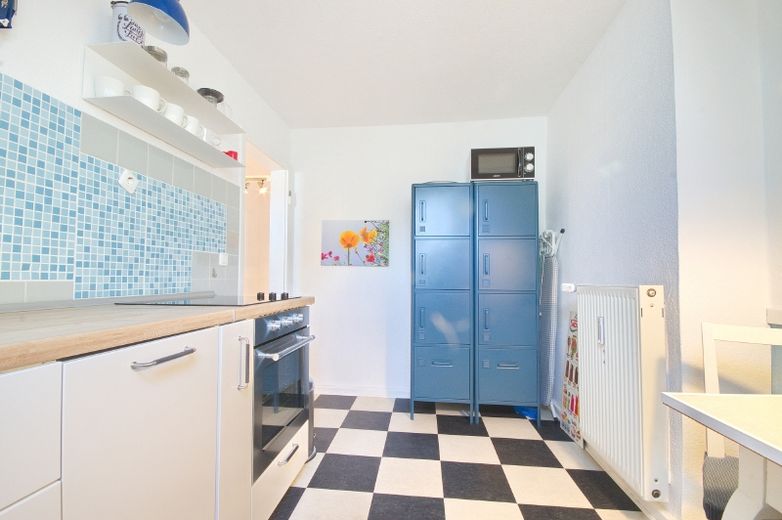 Nette Dachgeschosswohnung mit Internetzugang im südlichen Zentrum, Nähe HBF / Büroviertel und Aalto-Theater und Philharmonie – f60297a4ea9194aa095eb4915feb5a1c39b33254.jpg