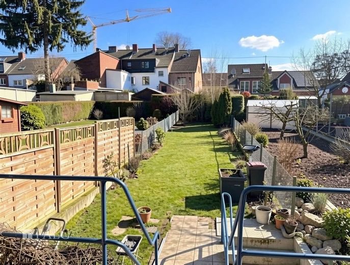 vermietetes Zweifamilienhaus mit großem Garten in Frechen Bachem – Garten