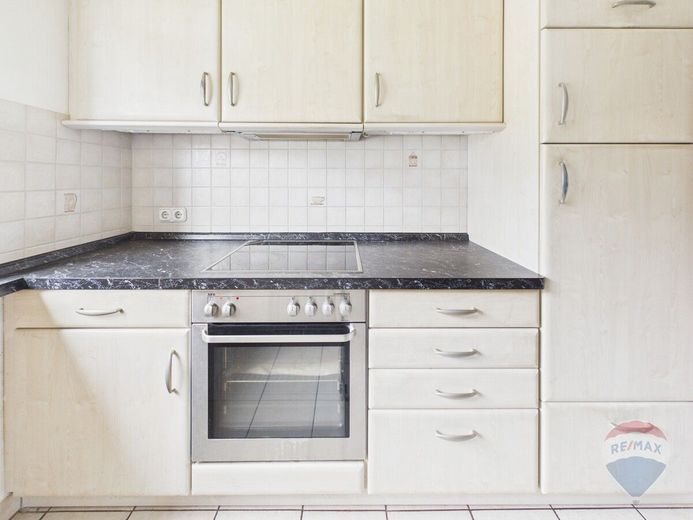 3-Zimmer-Wohnung mit großer Loggia in ruhiger Lage von Flintbek – Küche