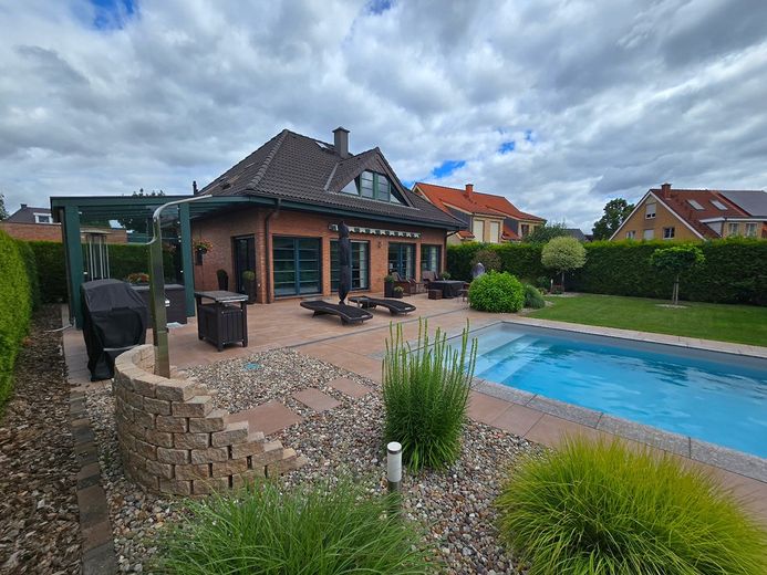 EINFAMILIENHAUS (freistehend) – Foto 1