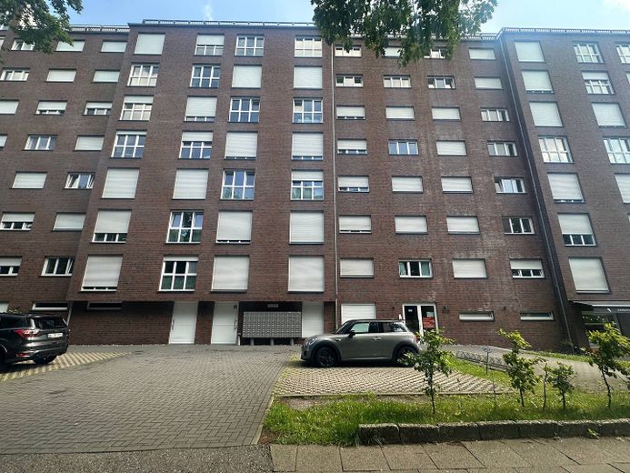 FOR STUDENTS ONLY: Modernes 1-Zimmer-Apartment mit EBK und ALL-IN-MIETE in Ottensen – Außenfassade