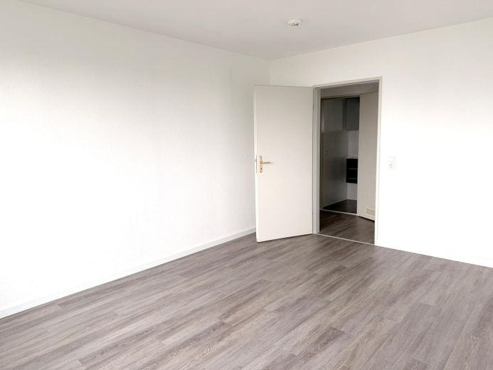 4er-WG Neugründung in Konstanz – frisch modernisiert, große Gemeinschaftsküche & Balkon – Zimmer 1