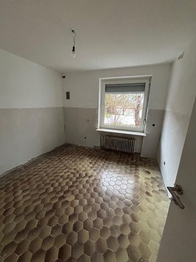 Großzügiges Zweifamilienhaus mit Solaranlage, Wintergarten & großem Grundstück in Neuberend – Foto 28