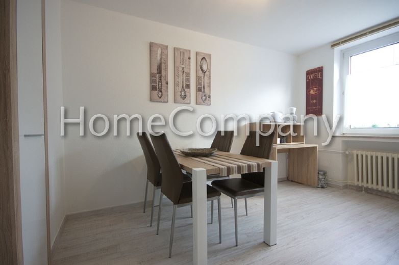 Helle Wohnung mit Laminatboden, W-LAN, zentral und ruhig in Gelsenkirchen gelegen – feb3b4f4057348f2c1dc9f5668f1e698f5075680.jpg