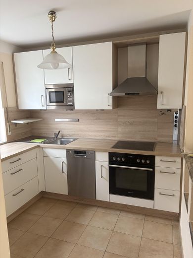 Ready to move in - familienfreundliches  Reihenmittelhaus mit angelegtem Garten, modernisiert – Photo 6