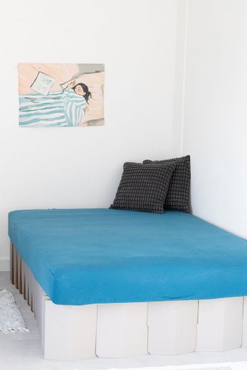 Tadilat sonrası ilk kullanım – park yeri bulunan mobilyalı 1 odalı daire – Bett