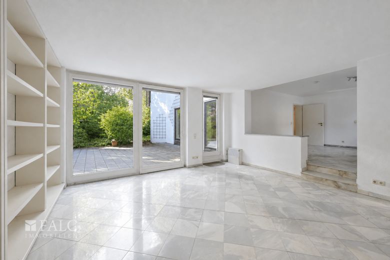 Gartenrefugium in Harlaching - Großzügige Maisonette-Wohnung mit drei Terrassen – Wintergarten