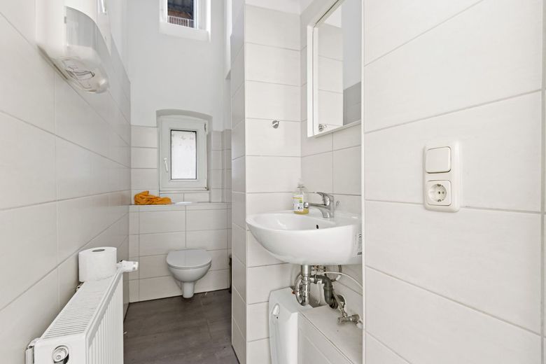 Ideale Ladenfläche mit Schaufensterfront am Eselsbrunnen! – Laden
