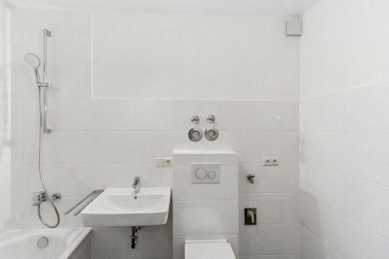 Hadern: 1,5-Zi.-EG-ETW - Loggia + Garten | Erstbezug nach Renovierung | ÖPNV vor der Tür – Bad