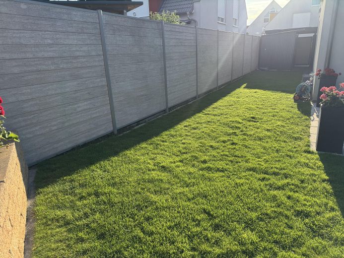 Garten-Seitansicht 