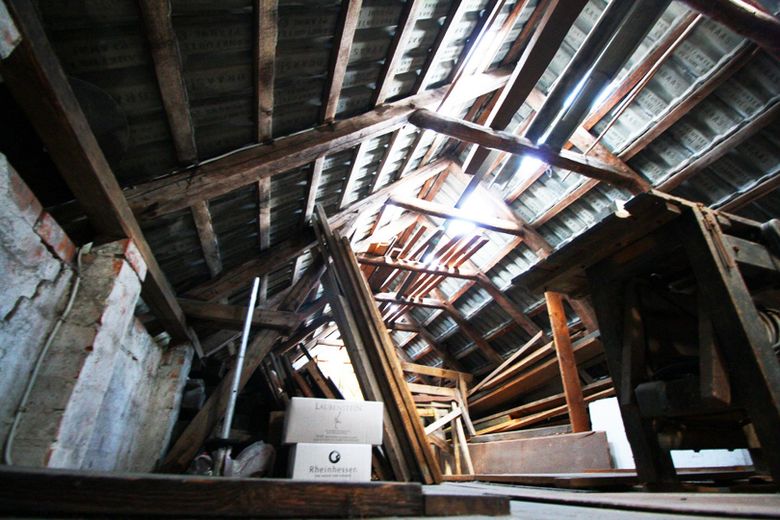 Historische Rotklinkervilla – kernsaniert mit optionalem Baugrundstück – Sommerhaus Dach