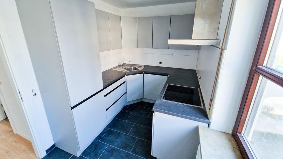 Renovierte 2-Zimmer-Wohnung in Korb mit Garagenstellplatz & Terrasse – Küche