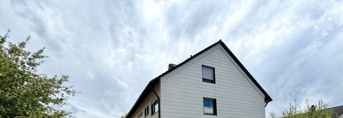 Sonnige 4-Zimmer-Wohnung mit Gartenanteil