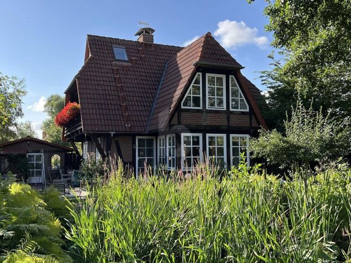EXKLUSIVES FACHWERK ZUM VERLIEBEN – फोटो 1