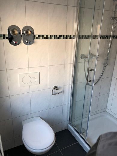 Odnowione mieszkanie 2-pokojowe o powierzchni 39 m² w Augsburgu – bezpośrednio od właściciela, bez pośrednika, 2 pokoje z kuchnią i łazienką – Zdjęcie 22