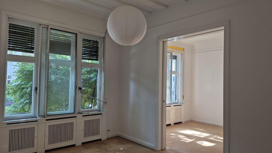 Bremen – Barkhof von privat: Repräsentative Hochparterre-Wohnung – offene Räume mit Verbindungstü