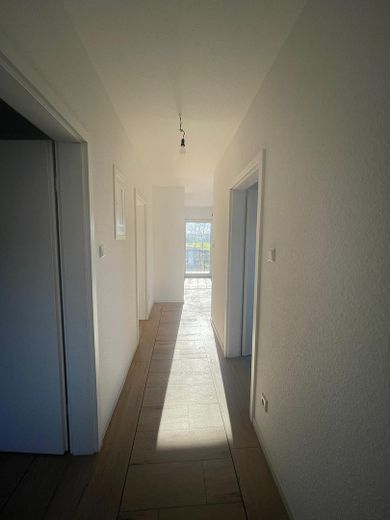 Attraktives Mehrparteienhaus mit 6 Wohneinheit in ruhiger Lage – Eingangsbereich