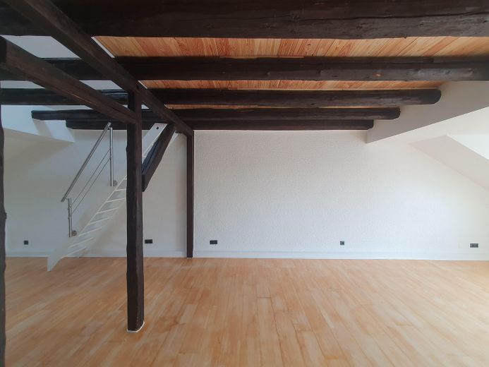 Elegante und große  Wohnung - Dachgeschoss - mit viel Platz – Foto 12