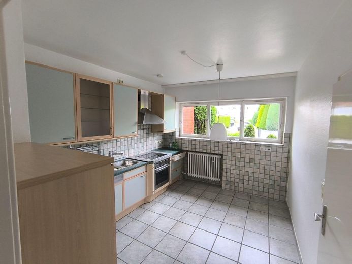 Provisionsfrei für Käufer | Familienhaus in Toplage | Bieterverfahren ab 389.000 € – Küche